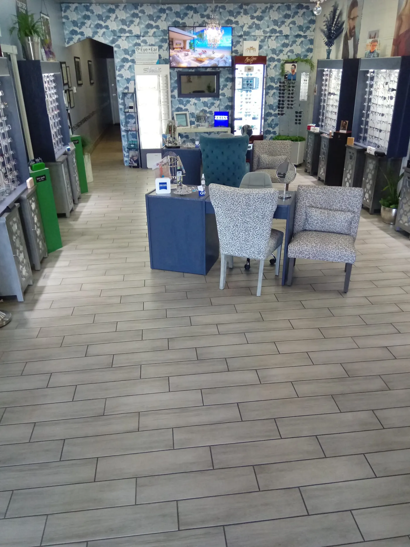 Your prescription is only half the story: what an optician measures